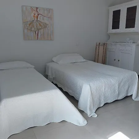 Bed and breakfast Bee